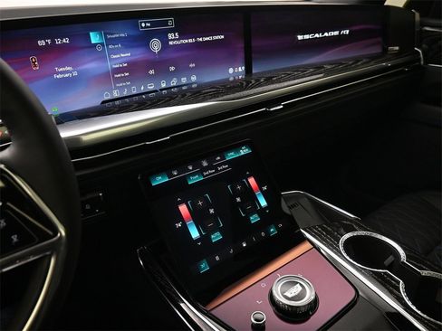 Certified 2026 Cadillac Escalade IQ Luxury 1 image 8