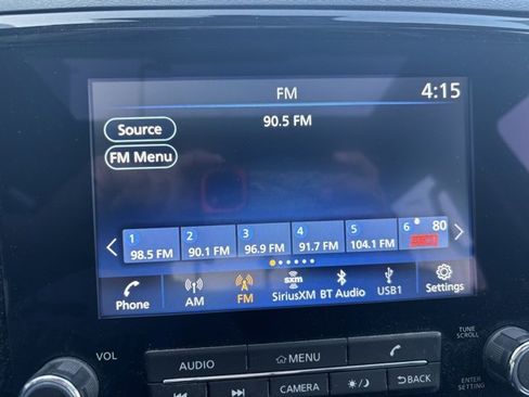 Used 2024 Nissan Frontier SL image 11