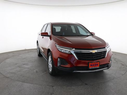 Used 2024 Chevrolet Equinox LT FWD image 3