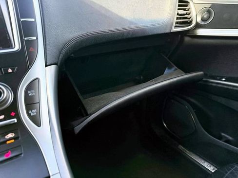 Used 2019 Lincoln Nautilus Select AWD/4WD image 30