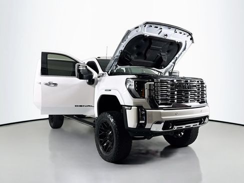 Used 2024 GMC Sierra 2500 Denali w/ Denali Reserve Package AWD/4WD image 29