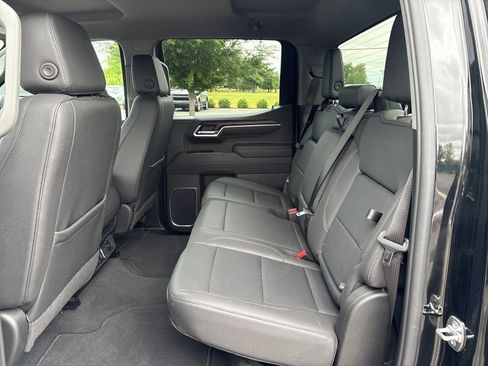 Certified 2026 GMC Sierra 1500 SLT AWD/4WD image 33