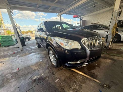 Used 2017 Buick Enclave Convenience FWD image 3