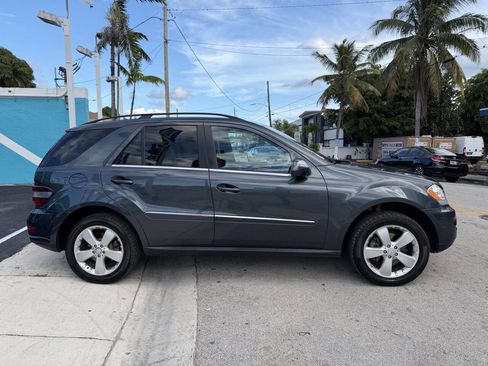 Used 2010 Mercedes-Benz ML 350 4MATIC image 4