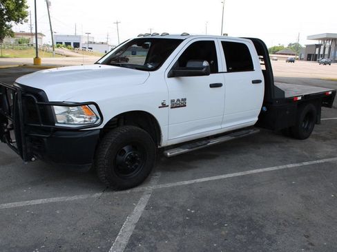Used 2018 RAM 3500 Tradesman AWD/4WD image 2