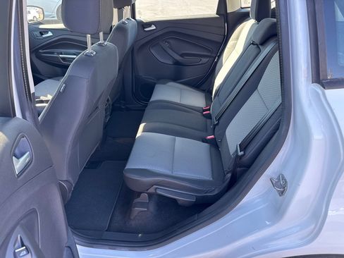 Used 2017 Ford C-MAX SE image 12