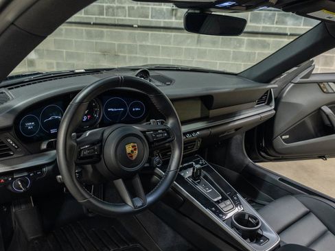 Used 2020 Porsche 911 Carrera RWD image 36