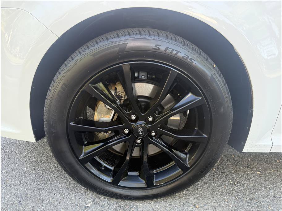 Used 2019 Ford Flex SEL w/ Equipment Group 202A FWD image 9