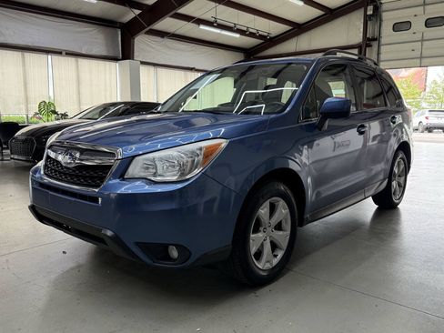 Used 2015 Subaru Forester 2.5i Limited AWD/4WD image 5
