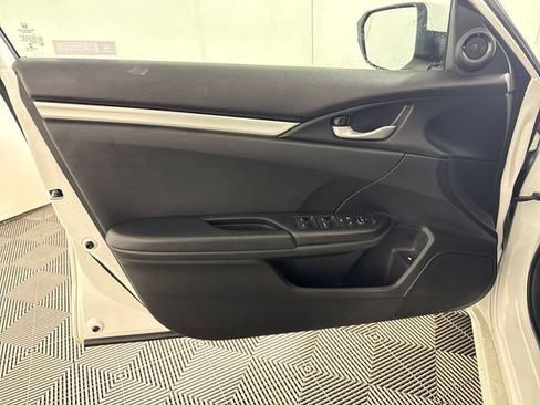 Used 2019 Honda Civic Sport image 21