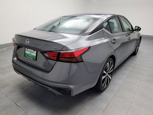 Used 2021 Nissan Altima 2.5 SR image 9