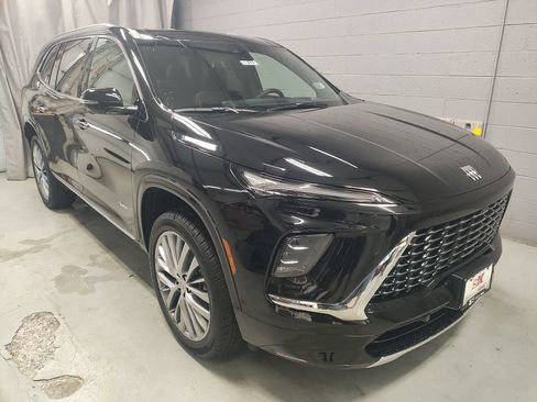 New 2026 Buick Enclave Avenir w/ Super Cruise Package FWD image 5