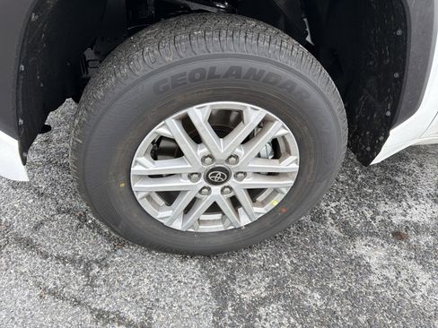 New 2026 Toyota Tundra SR5 image 12