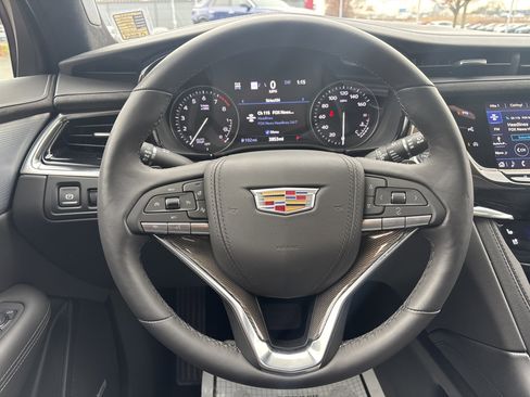 Used 2024 Cadillac XT6 Premium Luxury w/ Platinum Package image 24