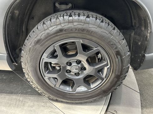 Certified 2025 Honda Pilot TrailSport image 10