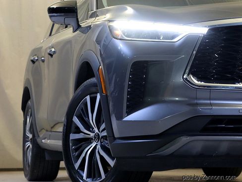 Used 2023 INFINITI QX60 Sensory w/ Cargo Package image 4