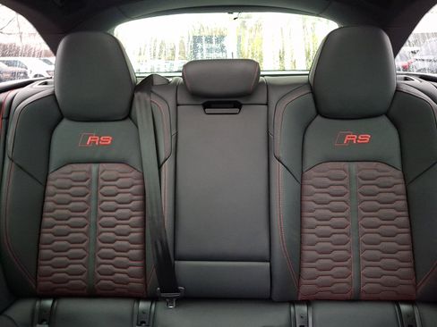 Used 2024 Audi RS 6 performance image 19