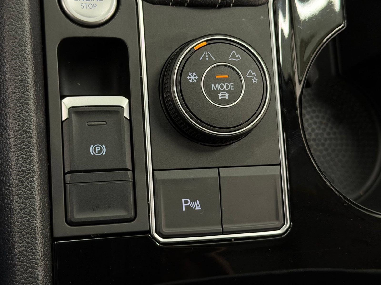 Used 2021 Volkswagen Atlas SEL AWD/4WD image 19
