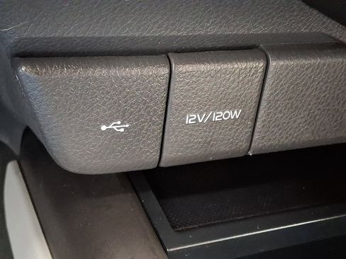 Used 2021 Toyota Camry LE image 23