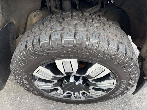 Used 2016 Chevrolet Silverado 2500 W/T AWD/4WD image 17