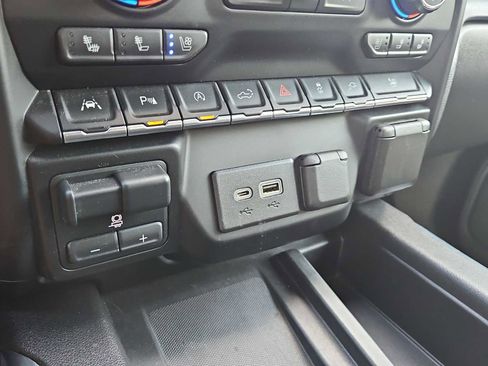 Certified 2021 Chevrolet Silverado 1500 High Country w/ Technology Package AWD/4WD image 58