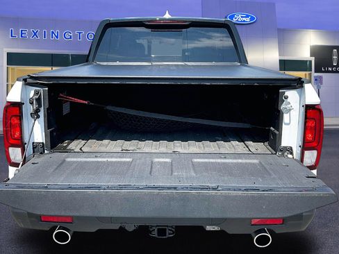 Used 2025 Honda Ridgeline Black Edition image 7