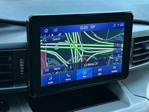 Certified 2022 Ford Explorer XLT w/ Equipment Group 202A image 19