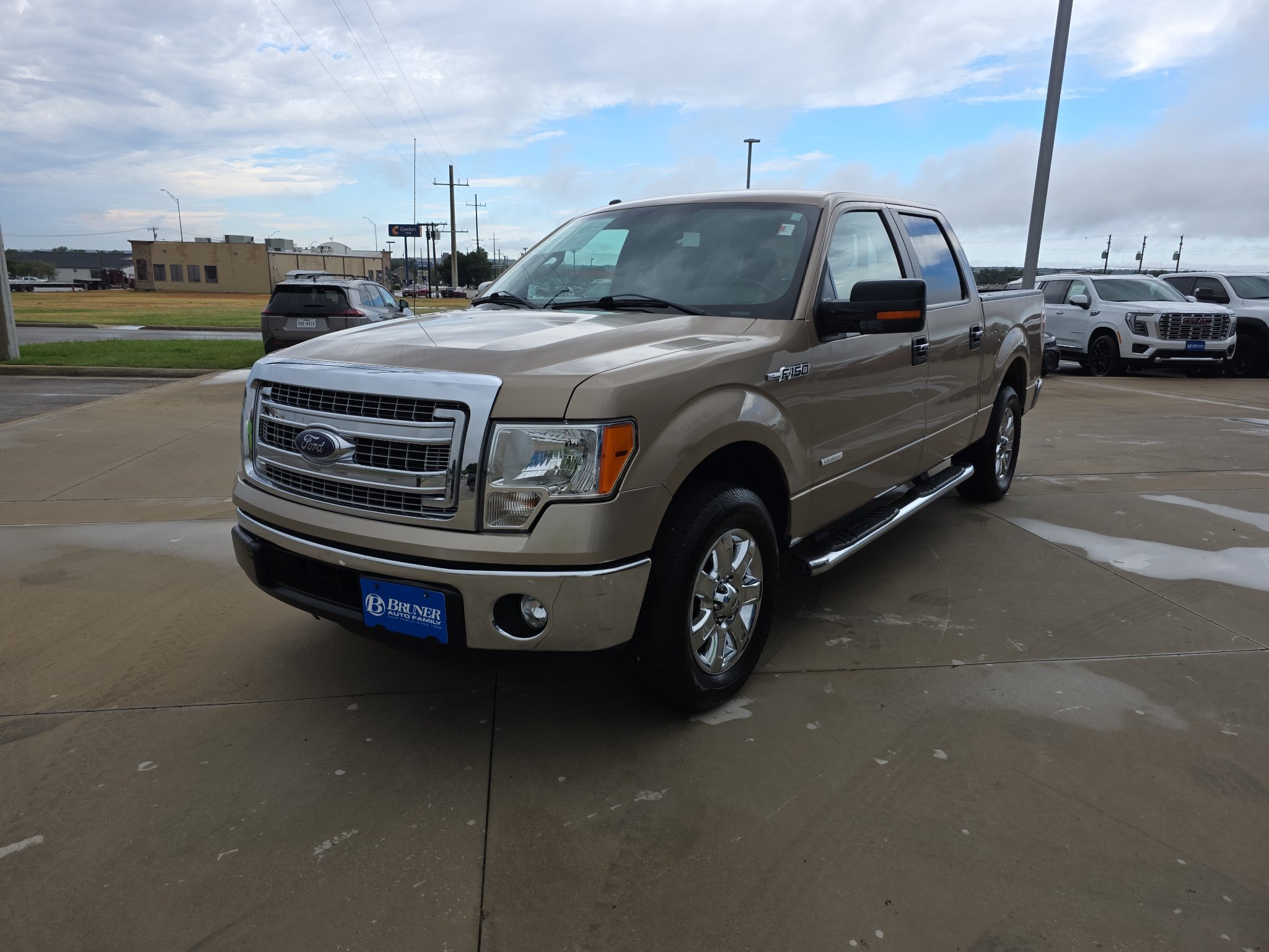 Used 2014 Ford F150 XLT w/ Equipment Group 302A Luxury RWD image 3