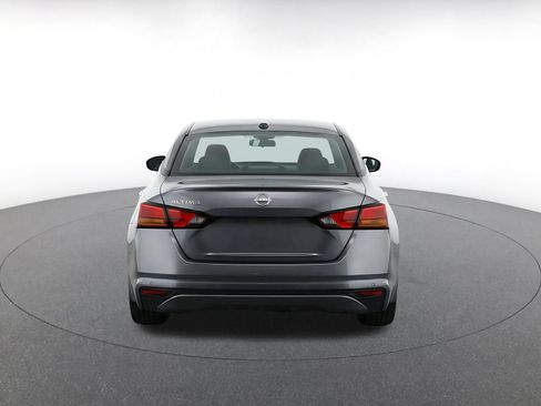 Used 2025 Nissan Altima 2.5 SV FWD image 8