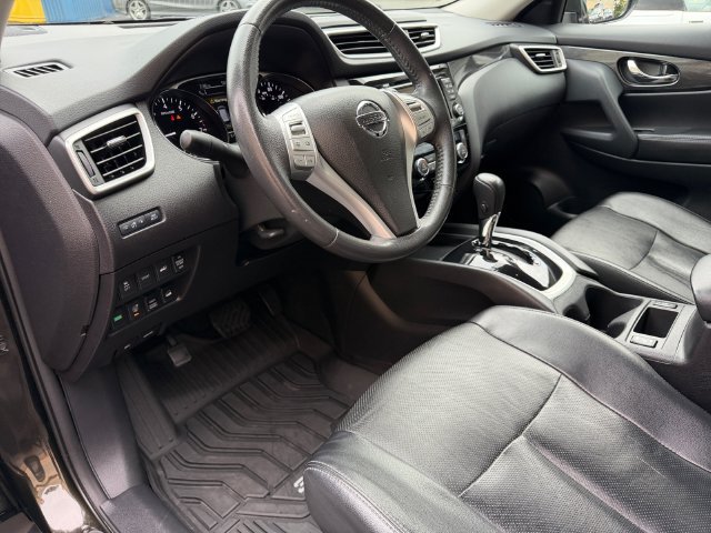 Used 2016 Nissan Rogue SL w/ SL Premium Package AWD/4WD image 28
