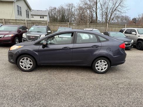 Used 2013 Ford Fiesta SE image 23
