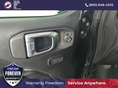 Used 2023 Jeep Wrangler Unlimited Rubicon 4xe AWD/4WD image 18