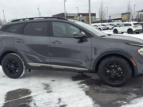 Used 2023 Kia Sportage X-Pro image 3