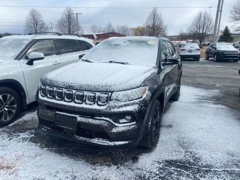 Used 2022 Jeep Compass Altitude image 3