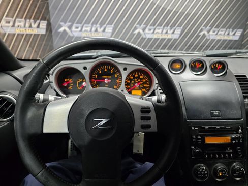 Used 2005 Nissan 350Z Grand Touring image 20