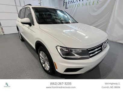 Used 2018 Volkswagen Tiguan SE w/ Panoramic Sunroof Package