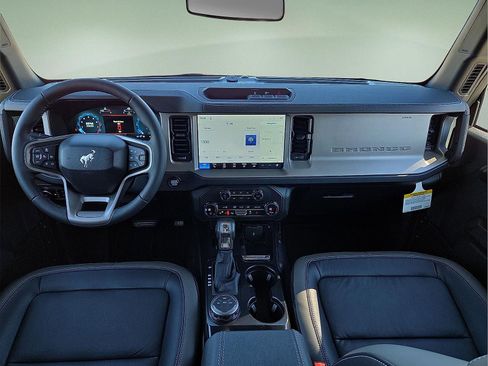 New 2026 Ford Bronco Outer Banks image 11