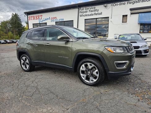 Used 2018 Jeep Compass Limited AWD/4WD image 1