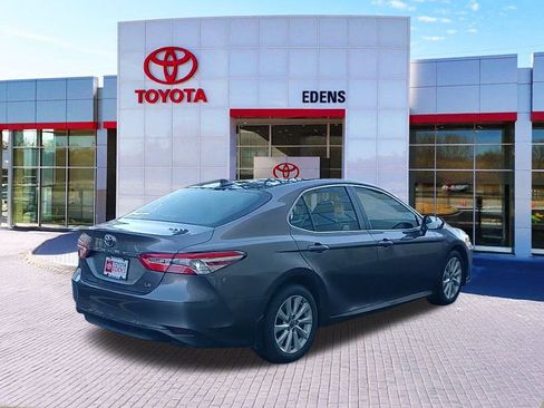 Certified 2020 Toyota Camry LE w/ Convenience Package image 3