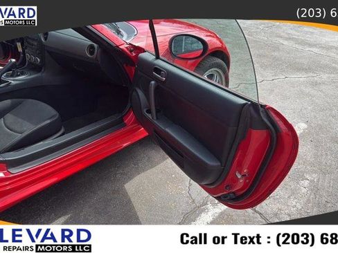 Used 2010 MAZDA MX-5 Miata Sport RWD image 25