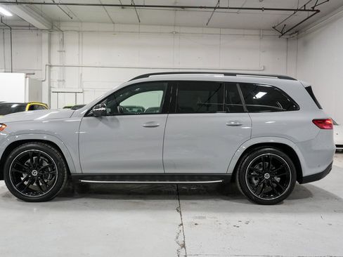 Used 2024 Mercedes-Benz GLS 580 4MATIC image 2
