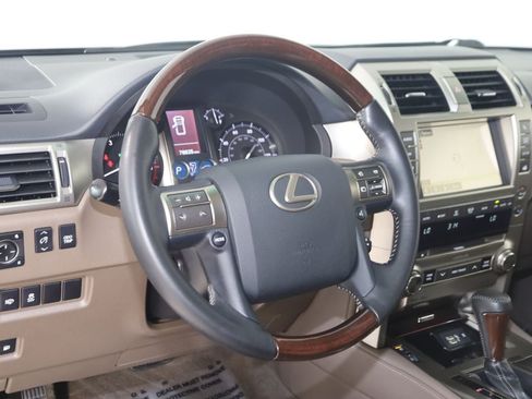 Used 2019 Lexus GX 460 Premium AWD/4WD image 6