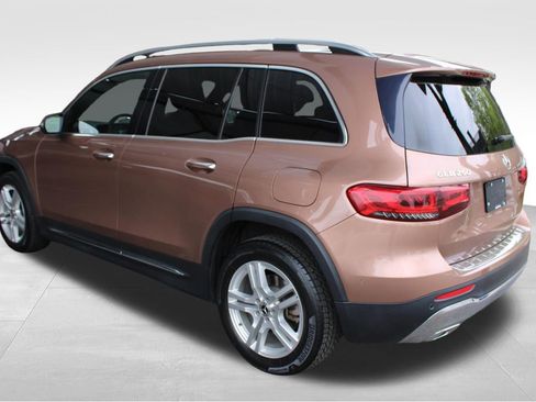 Used 2022 Mercedes-Benz GLB 250 4MATIC image 14