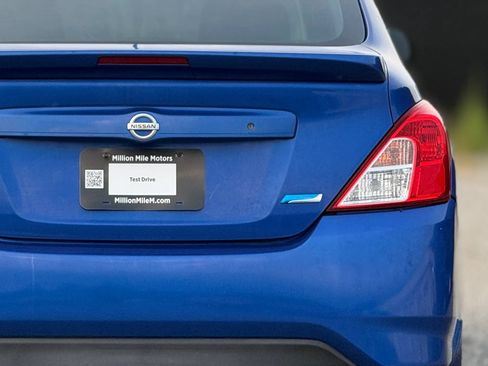 Used 2015 Nissan Versa S Plus FWD image 14