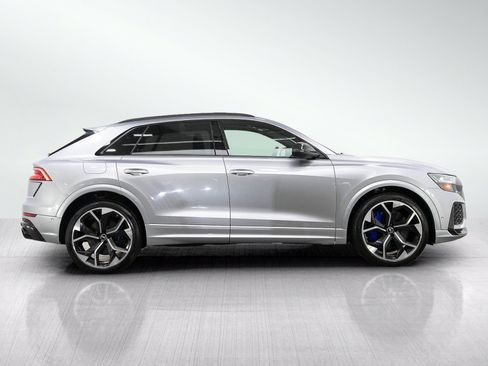 Used 2021 Audi RS Q8 w/ Carbon Optic Package AWD/4WD image 6