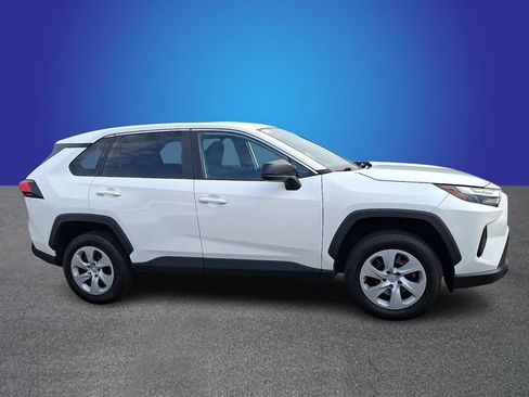 Used 2025 Toyota RAV4 LE FWD image 4