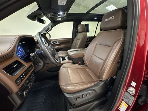 Used 2023 Chevrolet Tahoe High Country w/ Advanced Technology Package RWD image 20