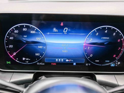 Certified 2025 Mercedes-Benz GLC 300 image 23