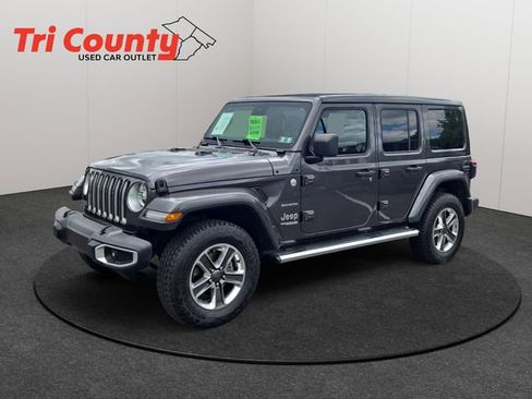 Used 2021 Jeep Wrangler Unlimited Sahara AWD/4WD image 3