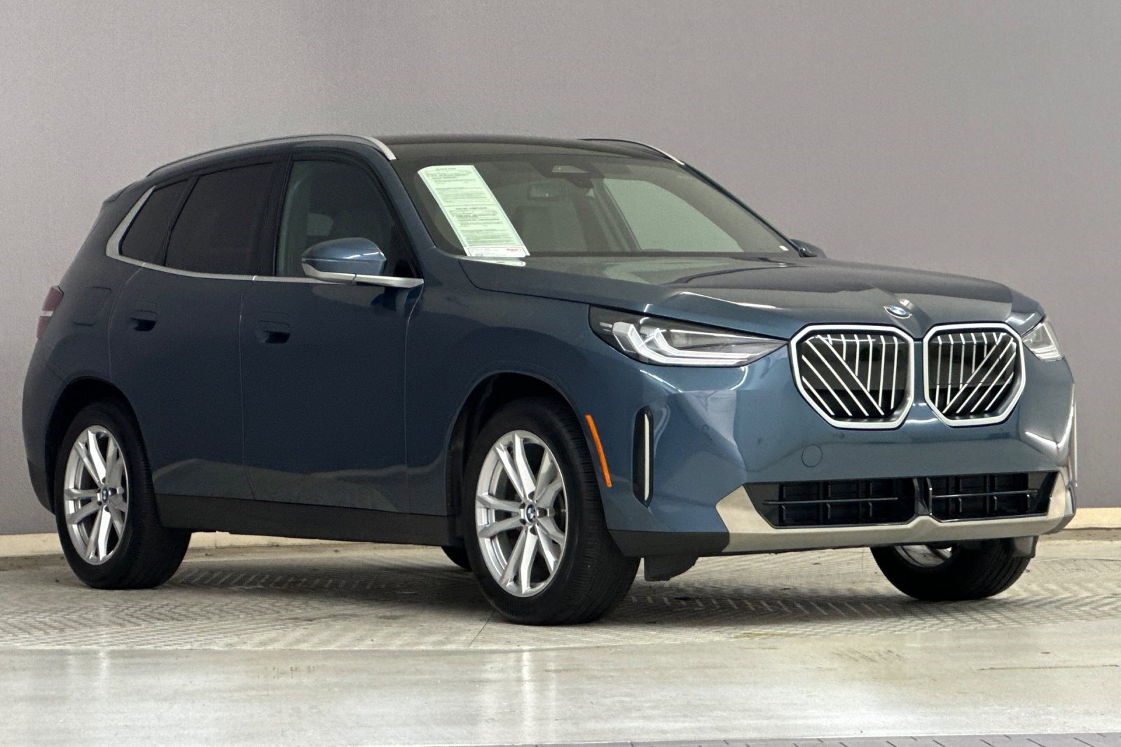 Certified 2025 BMW X3 xDrive30i w/ Convenience Package AWD/4WD image 7